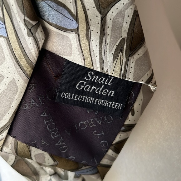 J. Garcia Tie Snail Garden Pattern 100% Silk Grey Brown Blue - Picture 5 of 8